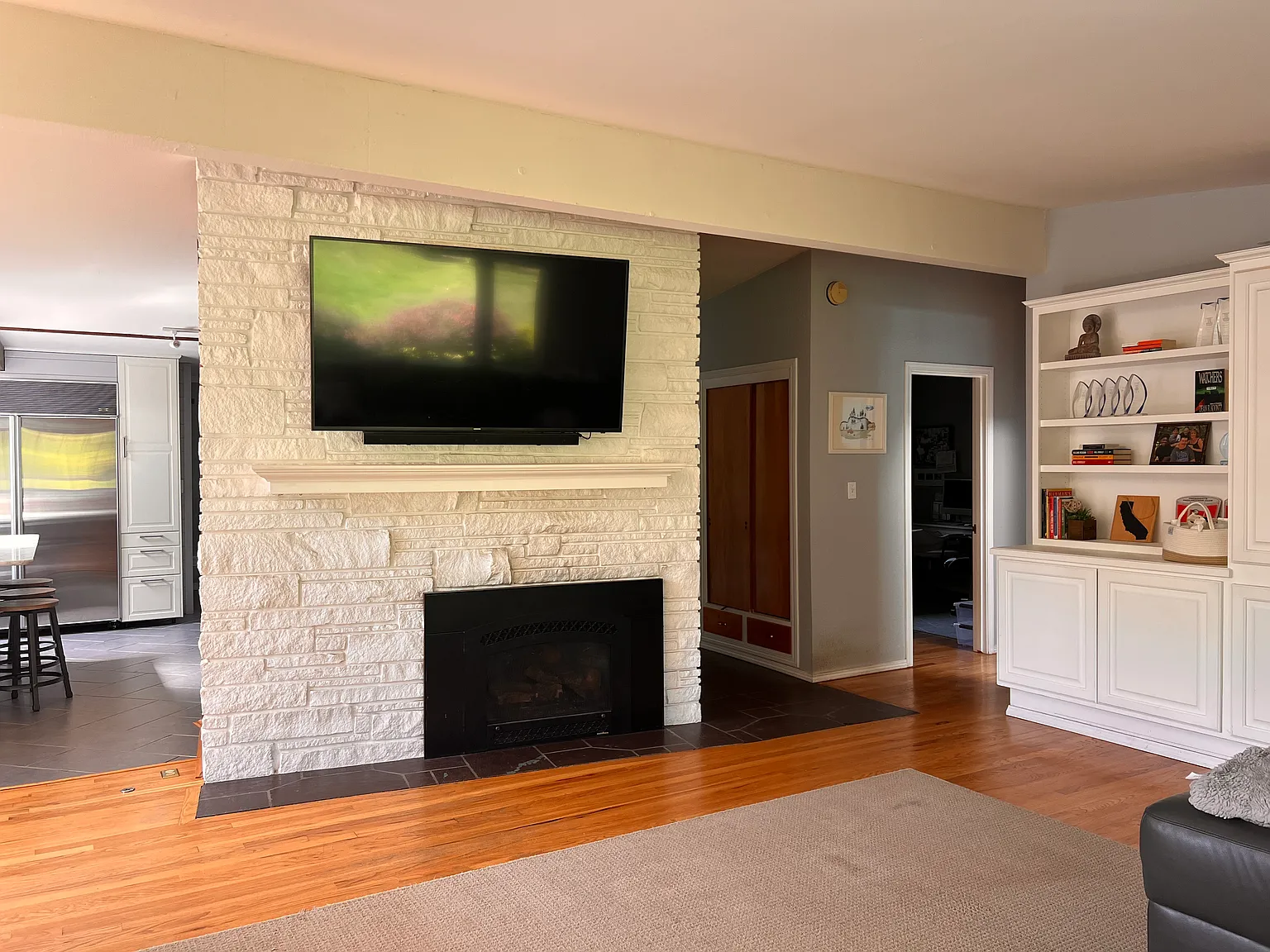 3 bed, 1700 sqft, $3,550 — Photo 4