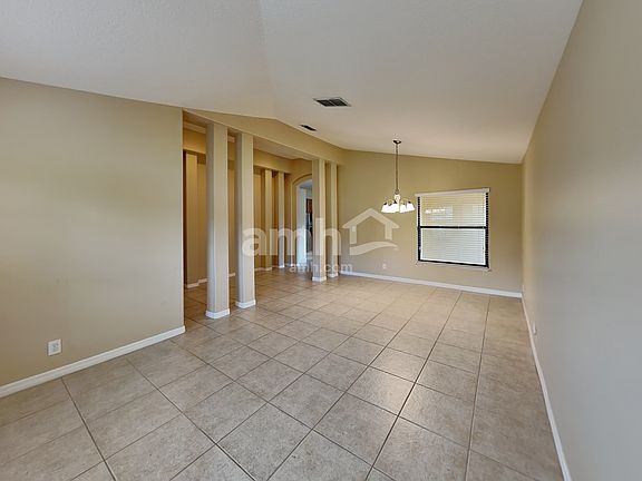 4th image of 3663 Briar Run Dr