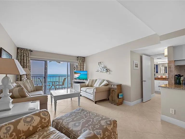 3443 Gulf Shore Blvd N #707 — Photo 3