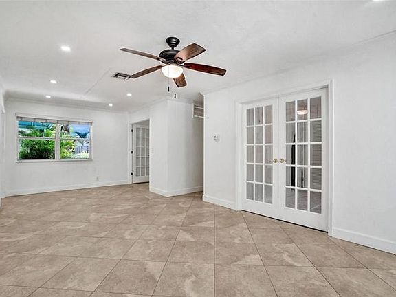 4th image of 2802 NE 15th Ave