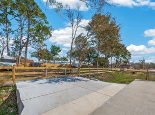 Avenue G, Crosby, TX 77532