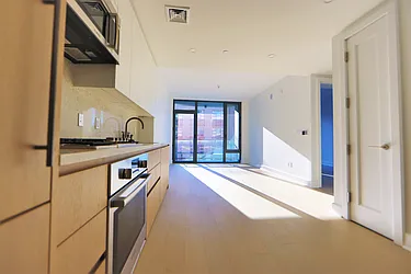 526 Union Avenue, #405