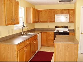 4th image of 20996 Ferngrove Ct