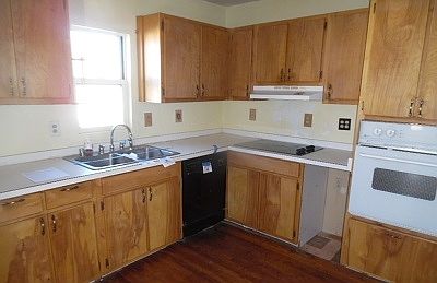 3rd image of 1304 Filipino Ave