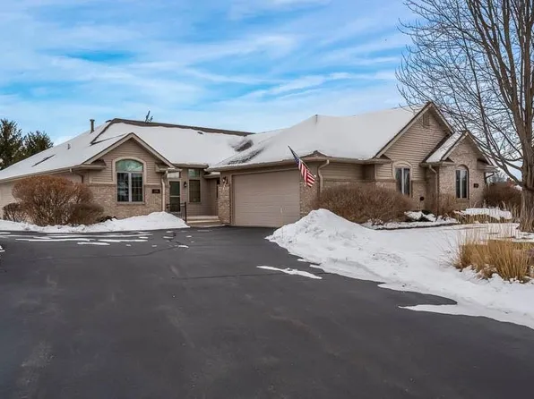 11381 Lindbergh Ln, Poplar Grove, IL 61065