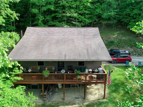 6035 Sherrard Rd, Cambridge, OH 43725