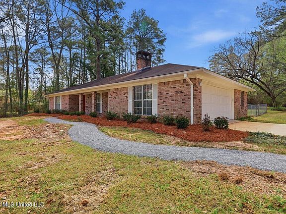 4th image of 1156 Gunter Rd
