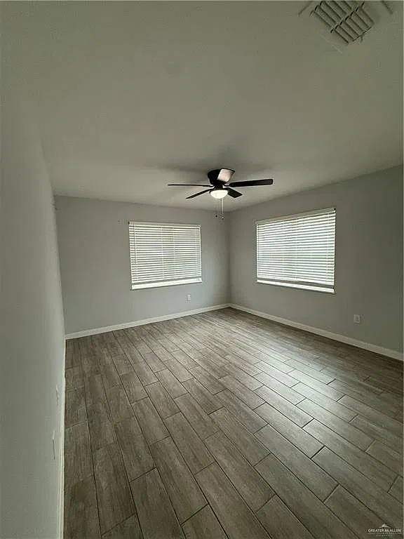 5 bed, 2.0 bath, 1990 sqft, $1,750 — Photo 4