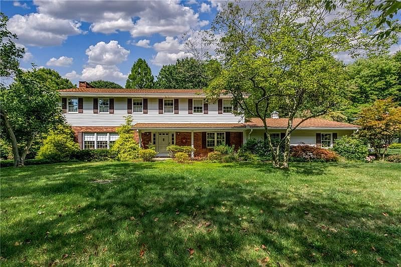1st image of 126 Winterwood Dr