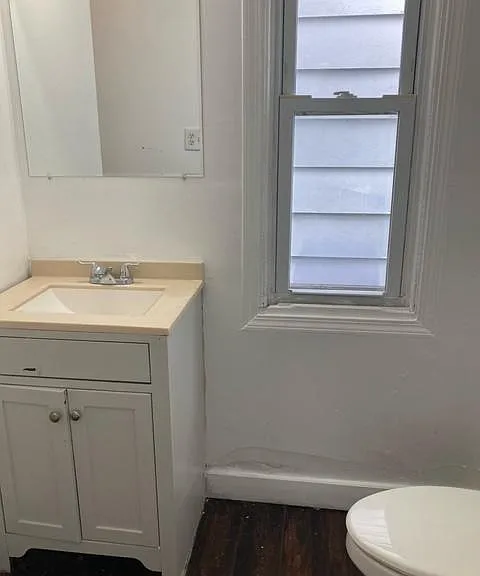 374 Hawley St — Photo 12