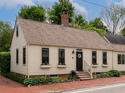 69 Cranfield Street, New Castle, NH, 03854