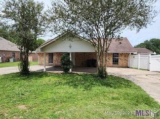 17448 Summerfield Rd N, Prairieville, LA 70769