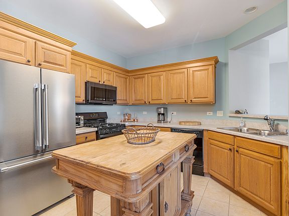 3rd image of 12248 White Tail Ln