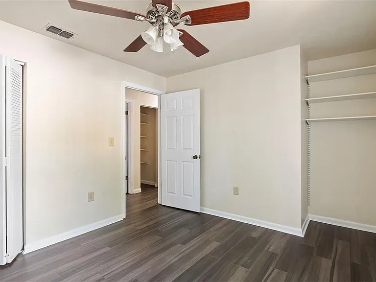 2635 SW 35th Pl #301 — Photo 19
