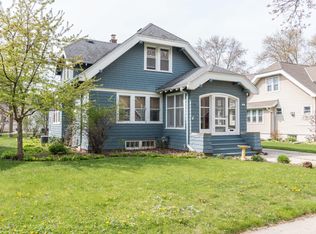 8103 Chestnut St, Wauwatosa, WI 53213