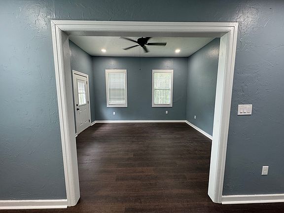 Family room & front entrance