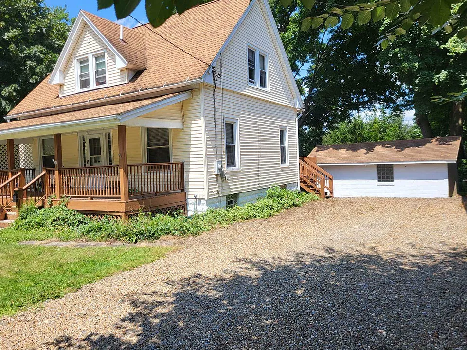 429 Lake St