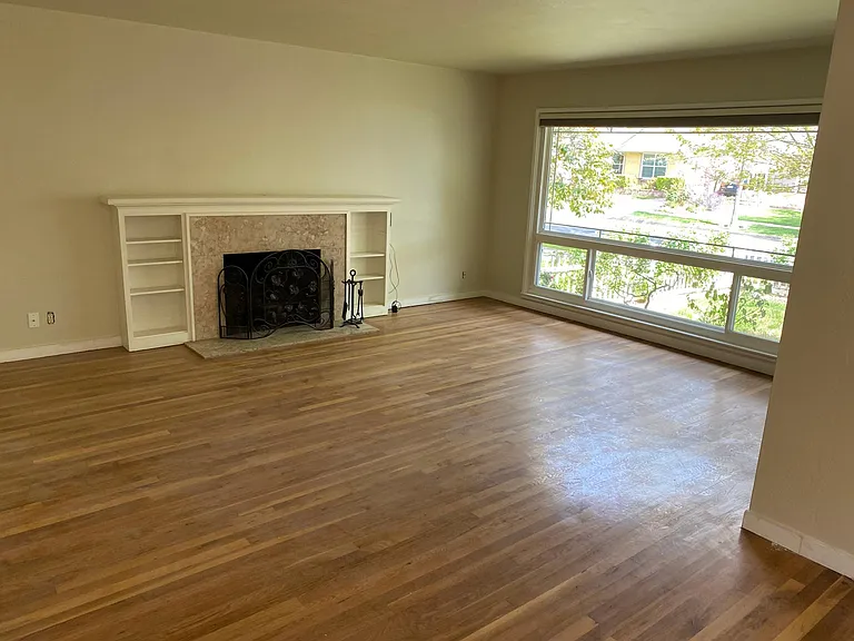 2010 Vallejo Way — Photo 4