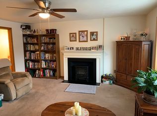 18 Highcrest Park UNIT 18, Webster, MA 01570