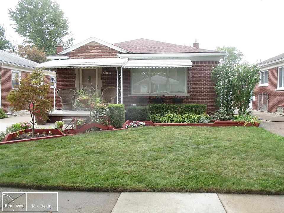 1st image of 23359 Courtland Ave