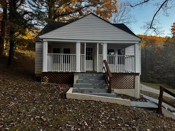 7350 Shadow Hollow Ln, Boones Mill, VA 24065