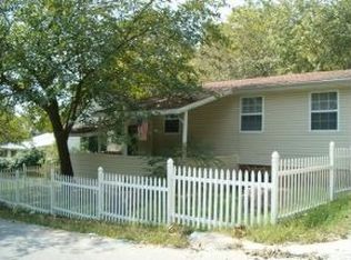 225 Garden Ave, Rockaway Beach, MO 65740