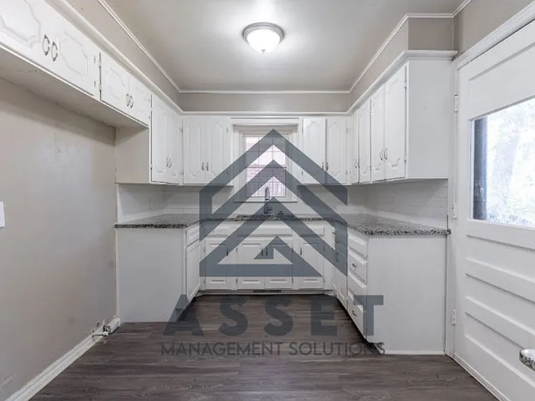 3129 NW 41st St — Photo 13