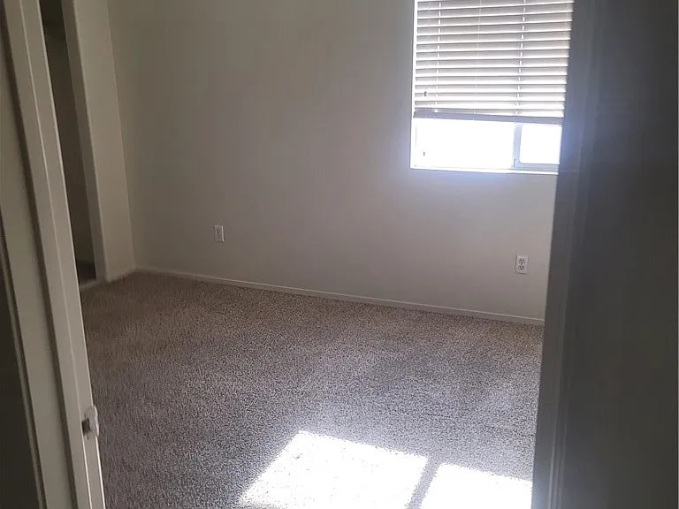 1432 Evening Song Ave — Photo 23