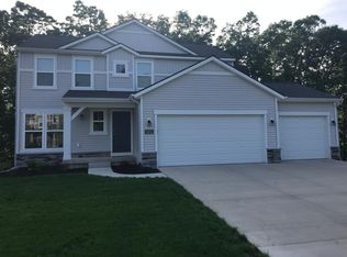 3474 Jules Lillian Dr NE, Grand Rapids, MI 49525