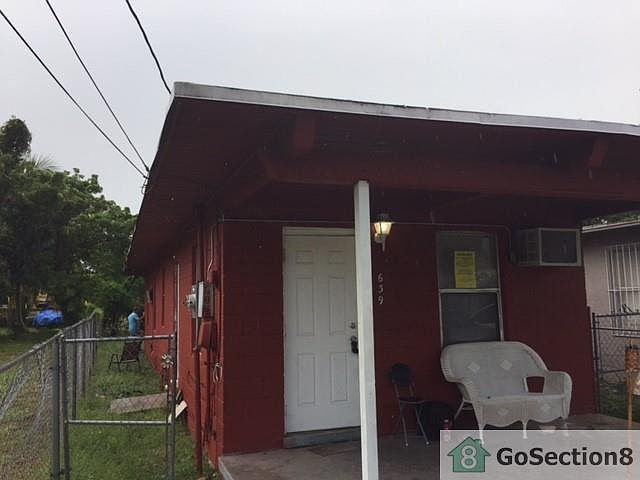 1st image of 639 NW 14th Ter