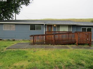 70981 SW Douglas Dr, Pendleton, OR 97801
