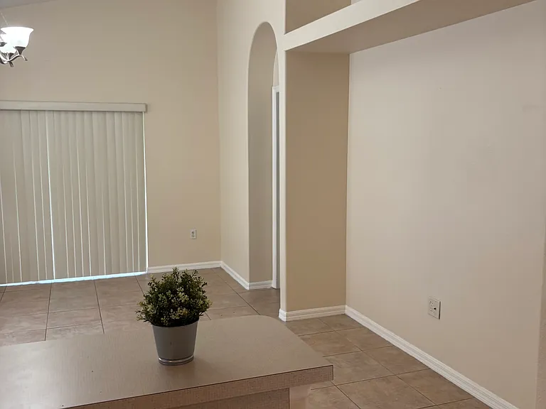 14630 Lady Victoria Blvd — Photo 9