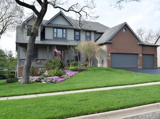 1032 Golden Ave, Woodstock, IL 60098