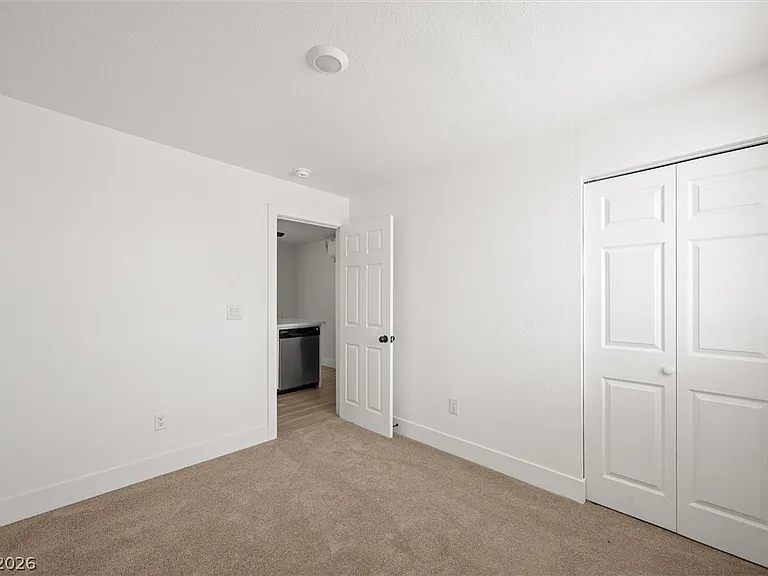623 N 10th St #B — Photo 9