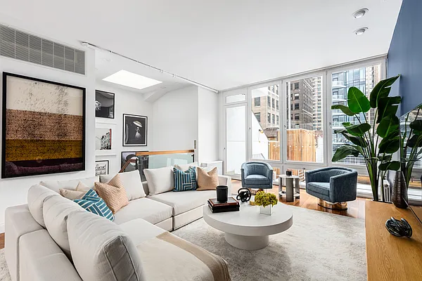 Rented by Douglas Elliman | media 17