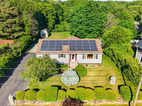133 Sycamore St, Fairhaven, MA 02719