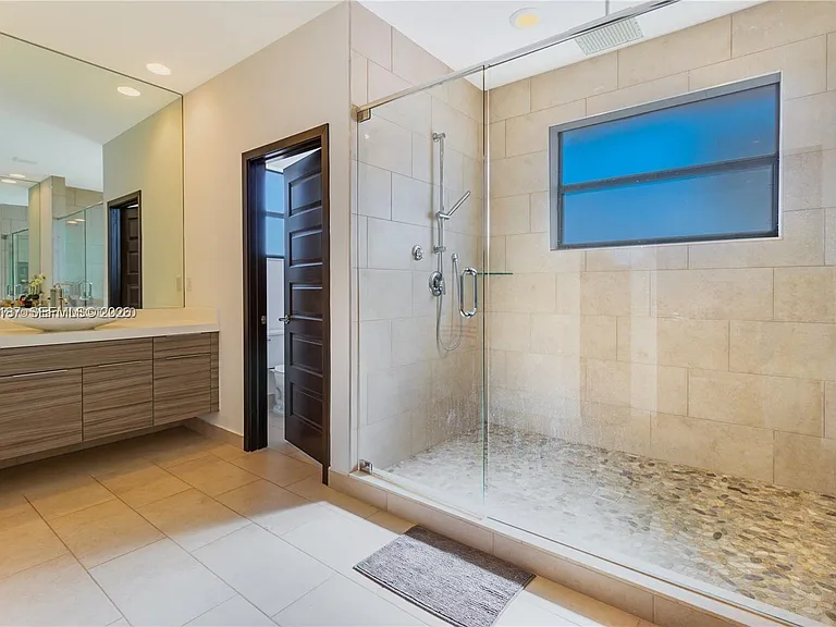 13659 SW 159th Ave — Photo 13