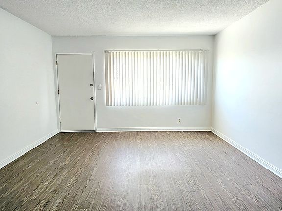 4th image of 845 Victor Ave APT 5