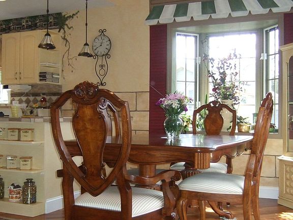 Dining Room With Bay Window