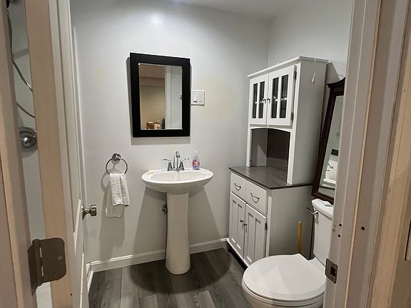 4th image of 1025 Main St #3B