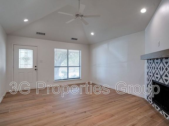 4th image of 753 Burr Oak Dr