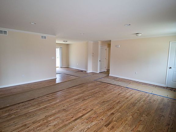LIVING RM