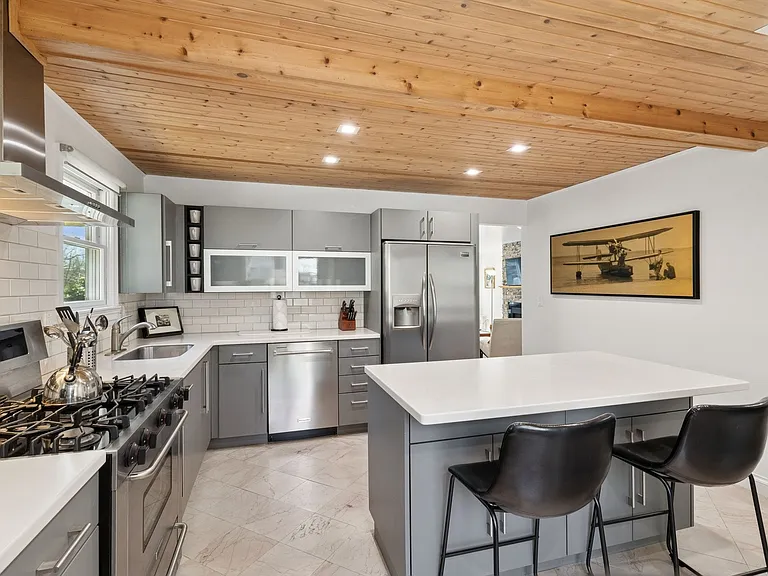 80 Towd Point Rd — Photo 6