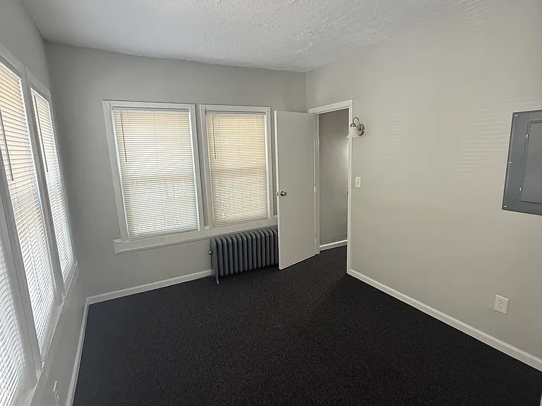 1-169 Woodside Ave #1 — Photo 5