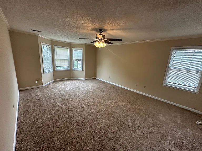 2787 Lanthorn Dr — Photo 11