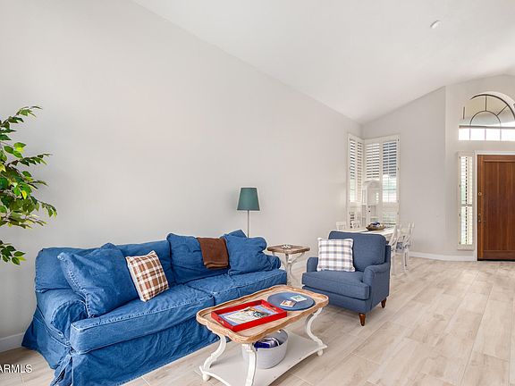 3rd image of 1514 E ESTRID Avenue