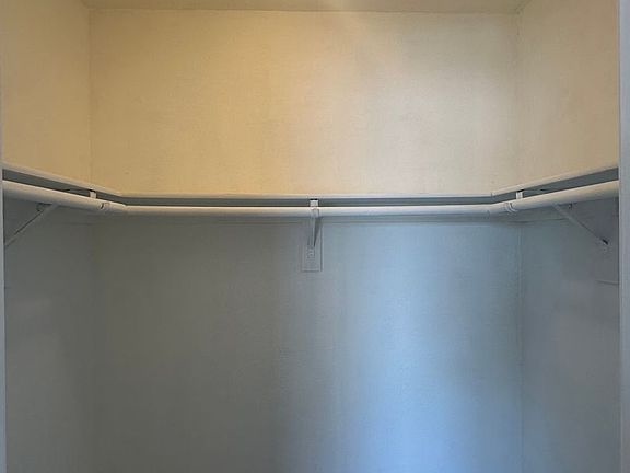 3rd image of 79 & 89 S Roosevelt Ave #79-8