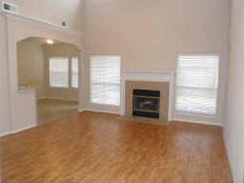2nd image of 416 Vista Way Dr