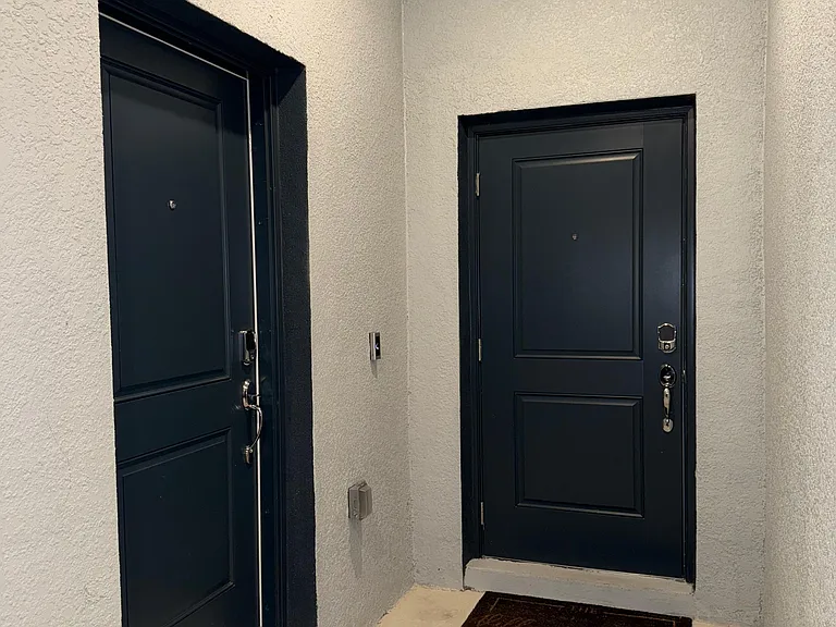 225 Lawson Ave — Photo 2
