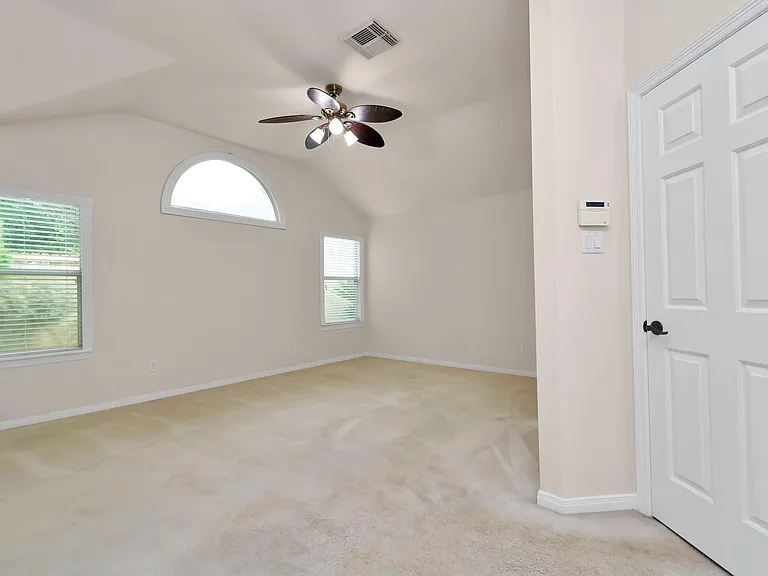 16510 Bluff Springs Dr — Photo 26